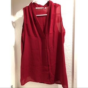 Violet & Claire maroon/red top